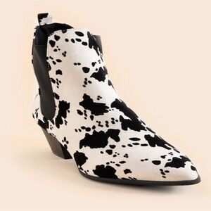 Qupid Mystique Vegan Suede Cow Print Boots size 10